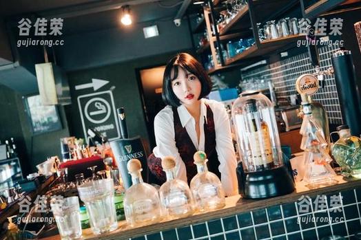 Son Ye Eun 办公室女孩的假期开启,新写真Son Ye Eun已上线,来下载一份